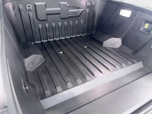 Used 2024 GMC Hummer EV 3X image 66