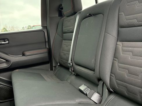 Used 2022 Nissan Frontier PRO-4X w/ Off-Road Protection Package image 15