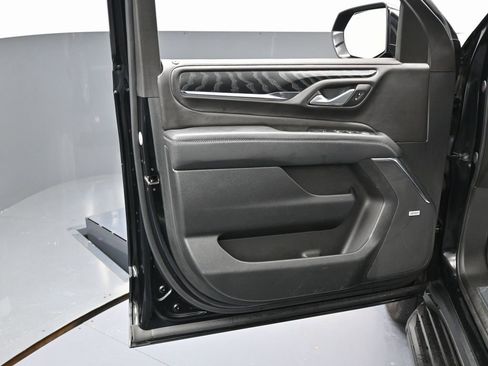 Used 2024 GMC Yukon Denali image 44