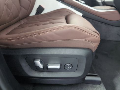 Used 2026 BMW X5 sDrive40i w/ Premium Package image 32