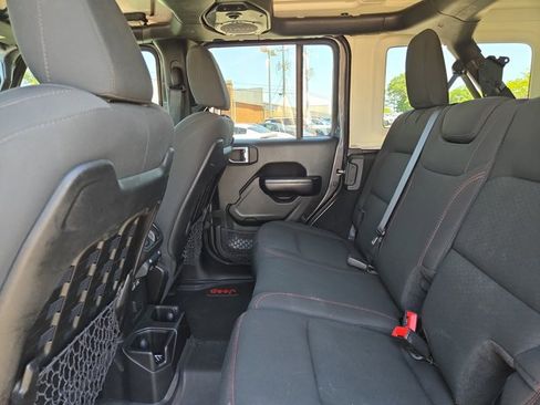 Used 2021 Jeep Wrangler Unlimited Rubicon AWD/4WD image 14