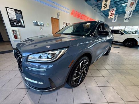 Used 2023 Lincoln Corsair Reserve w/ Equipment Group 202A AWD/4WD image 7