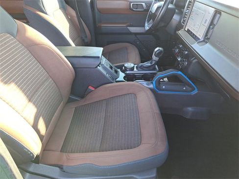 Certified 2023 Ford Bronco Outer Banks w/ Sasquatch Package image 26