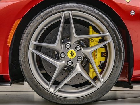 Certified 2022 Ferrari F8 Tributo image 35