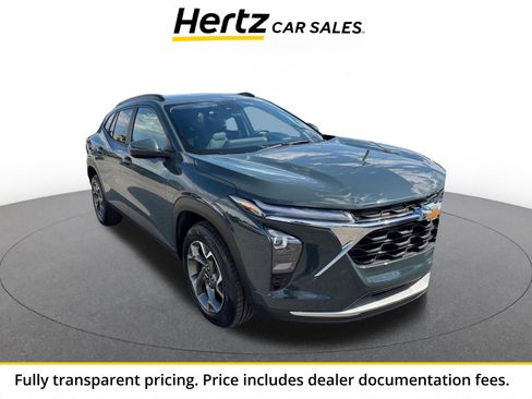 Used 2025 Chevrolet Trax LT w/ LT Convenience Package FWD image 1