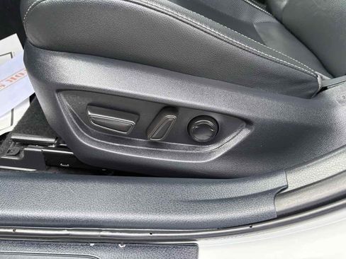 Used 2025 Toyota Camry SE image 22