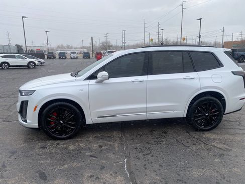 Used 2023 Cadillac XT6 Sport image 6
