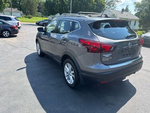 Used 2019 Nissan Rogue Sport SV w/ All-Weather Package AWD/4WD image 5