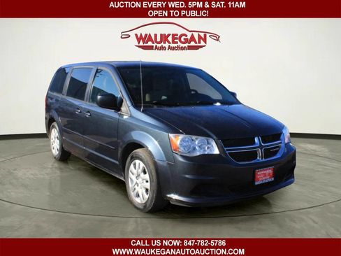 Used 2014 Dodge Grand Caravan SE w/ Quick Order Package 29E SE image 3