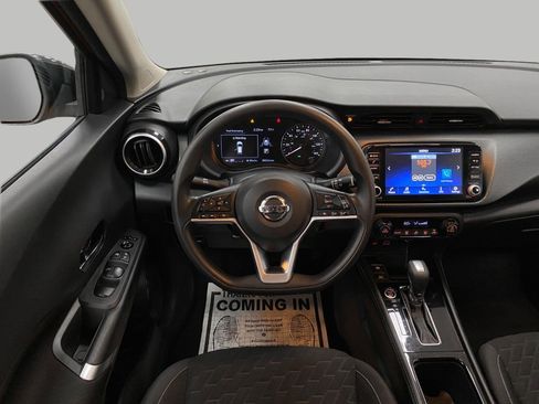 Used 2021 Nissan Kicks SV FWD image 13