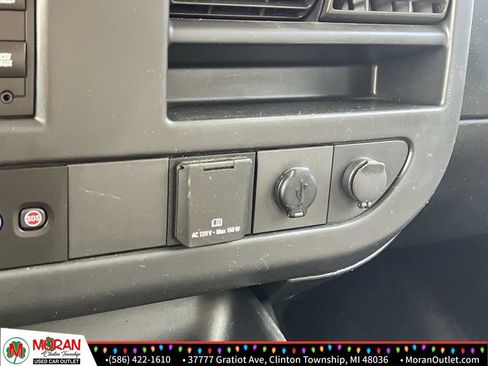 Used 2017 Chevrolet Express 3500 LT w/ LT Preferred Equipment Group image 22