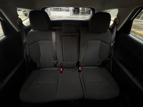 Used 2025 Kia Sportage LX image 42