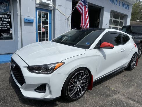 Used 2020 Hyundai Veloster Turbo FWD image 4