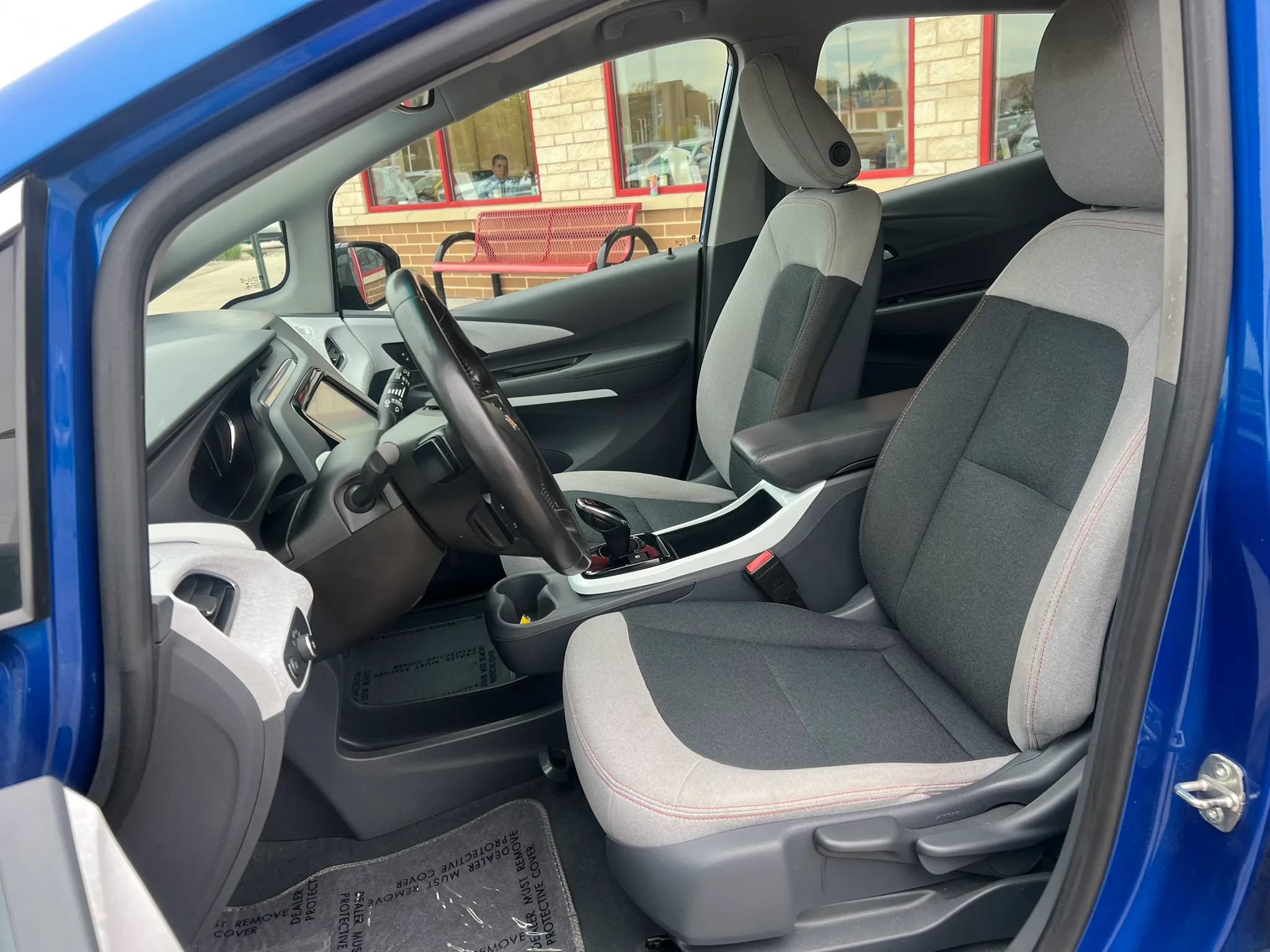Used 2021 Chevrolet Bolt LT FWD image 10