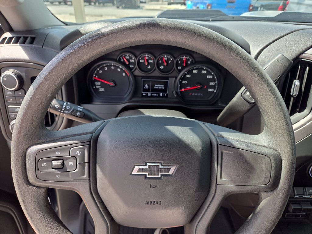 Used 2023 Chevrolet Silverado 1500 Custom Trail Boss w/ LPO, Dark Essentials Package AWD/4WD image 31