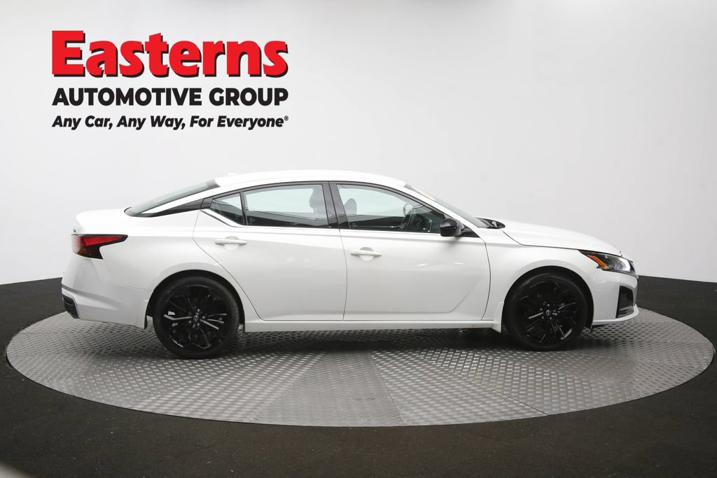 Used 2023 Nissan Altima 2.5 SR FWD image 46