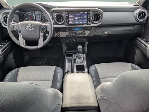 Used 2021 Toyota Tacoma TRD Sport RWD image 11
