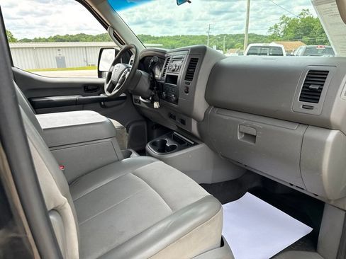 Used 2013 Nissan NV 2500 SV w/ Side Curtain Airbag Pkg RWD image 36