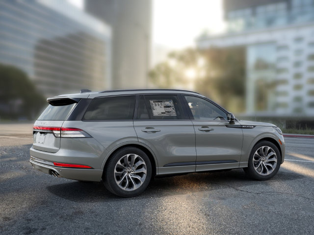 New 2027 Lincoln Aviator AWD image 7
