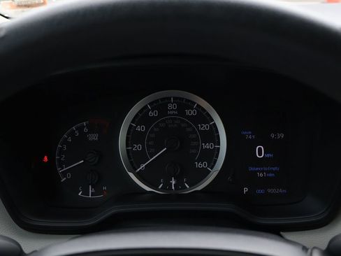 Used 2020 Toyota Corolla LE FWD image 23