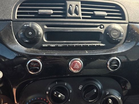 Used 2013 FIAT 500 Pop w/ Beats Audio Pkg image 23