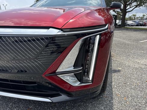 New 2026 Cadillac Lyriq Signature Luxury w/ LPO, Floor Liner Package RWD image 13
