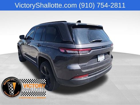 Certified 2023 Jeep Grand Cherokee Altitude AWD/4WD image 21