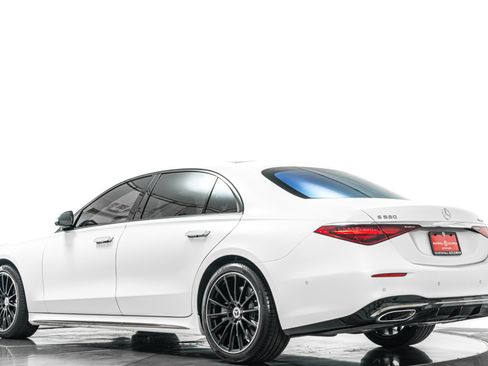 Used 2025 Mercedes-Benz S 580 4MATIC Sedan image 36