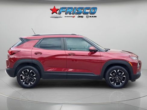 Used 2022 Chevrolet TrailBlazer LT w/ Confidence II Package FWD image 8