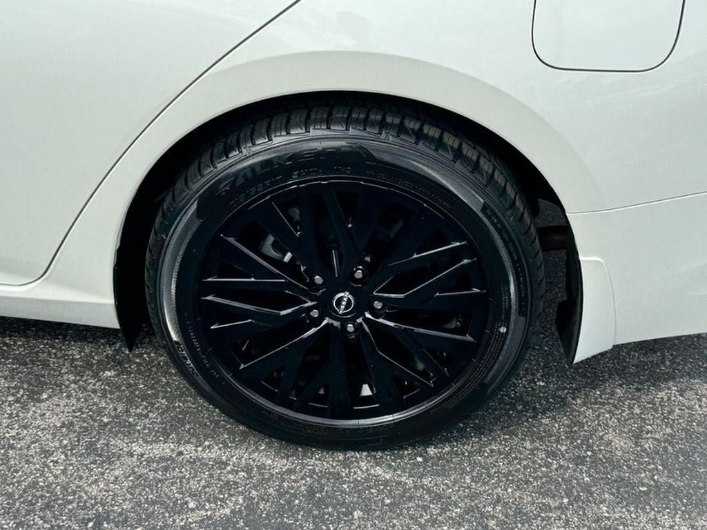Used 2025 Nissan Altima 2.5 SV w/ SV Special Edition Package FWD image 8