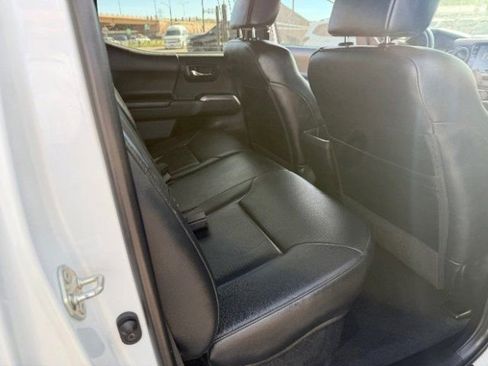 Used 2021 Toyota Tacoma Limited w/ Nightshade Package AWD/4WD image 29