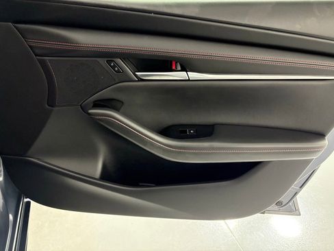 Used 2025 MAZDA MAZDA3 s image 39