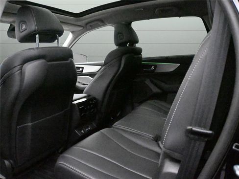 Certified 2023 Acura MDX SH-AWD w/ Technology Package image 11