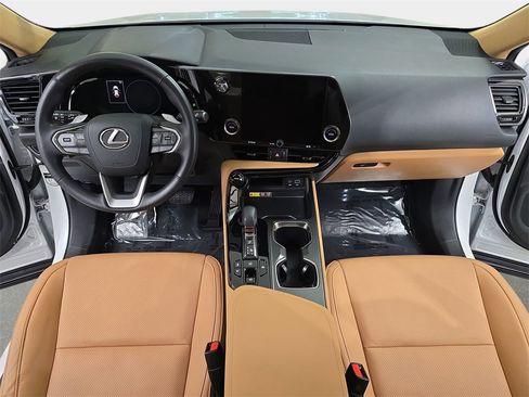 Certified 2025 Lexus NX 350 350h Base image 10