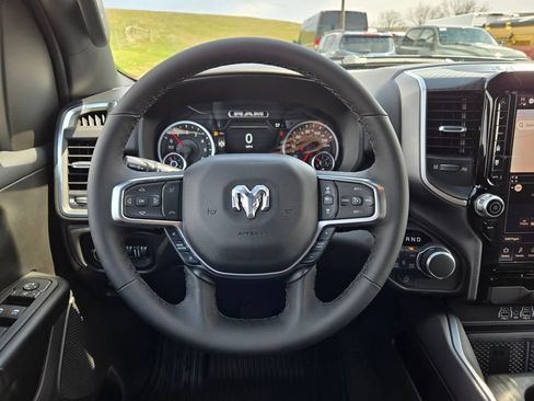New 2026 RAM 1500 4x4 Crew Cab image 17