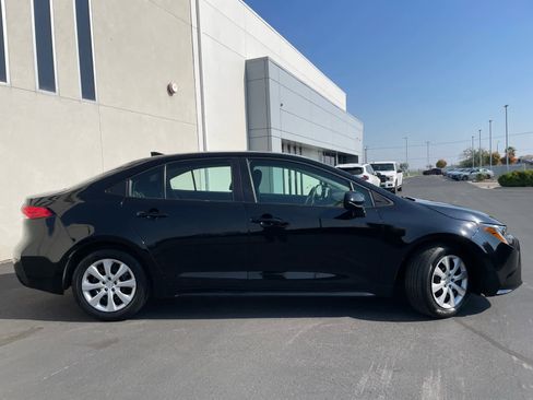 Used 2024 Toyota Corolla LE image 6