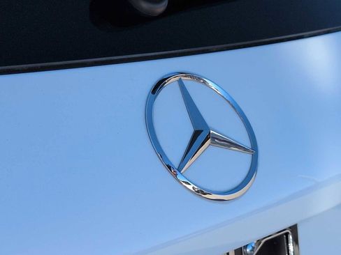 Used 2022 Mercedes-Benz GLC 300 image 12