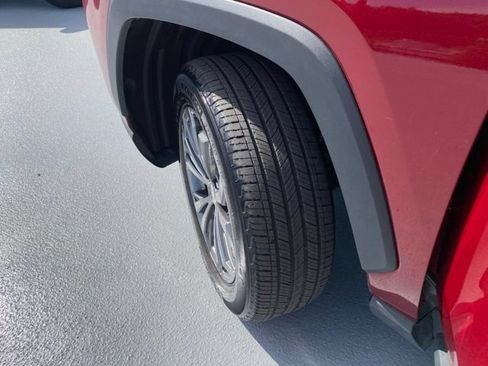 Certified 2022 Toyota RAV4 XLE Premium AWD/4WD image 32