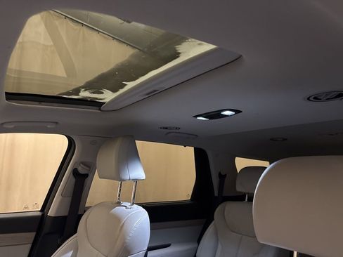 Used 2022 Hyundai Palisade SEL w/ Premium Package image 22