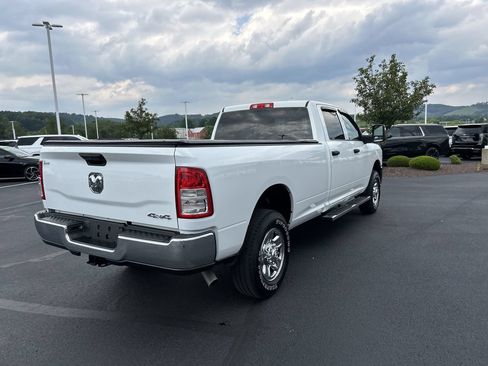 Used 2023 RAM 2500 Tradesman w/ Chrome Appearance Group AWD/4WD image 7