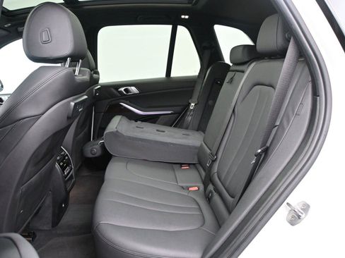 Used 2019 BMW X5 xDrive40i w/ Convenience Package image 11