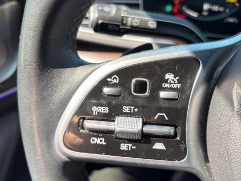 Used 2022 Mercedes-Benz GLS 450 4MATIC image 15