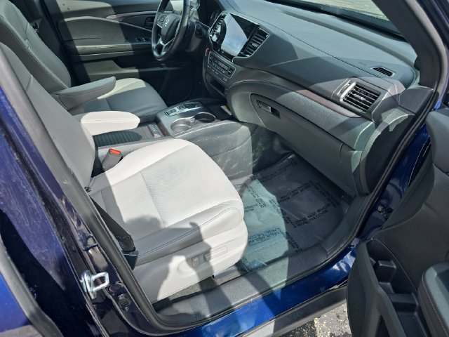 Used 2023 Honda Passport EX-L image 13