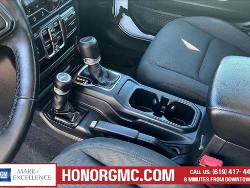 Used 2021 Jeep Gladiator Sport AWD/4WD image 19