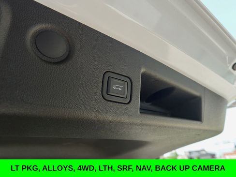 Used 2022 Chevrolet Equinox LT FWD image 11