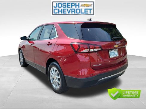 Used 2024 Chevrolet Equinox LT FWD image 3
