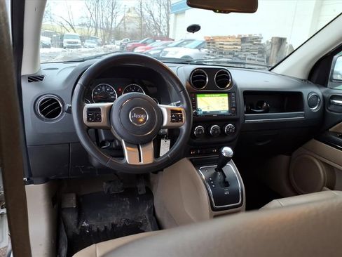 Used 2011 Jeep Compass Limited AWD/4WD image 9