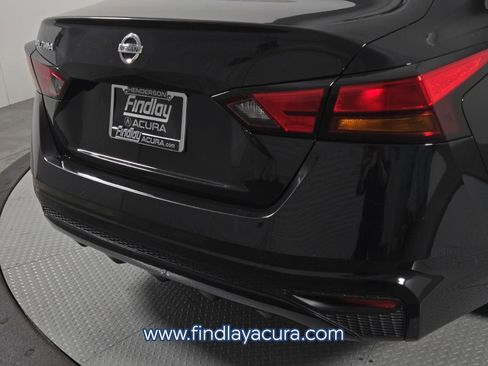 Used 2022 Nissan Altima 2.5 S FWD image 6