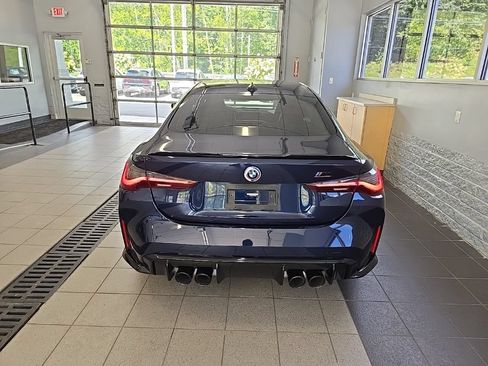 Used 2022 BMW M4 Competition w/ Executive Package RWD image 4