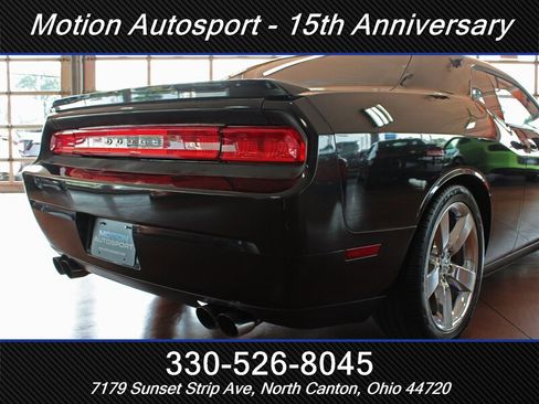 Used 2010 Dodge Challenger R/T RWD image 11